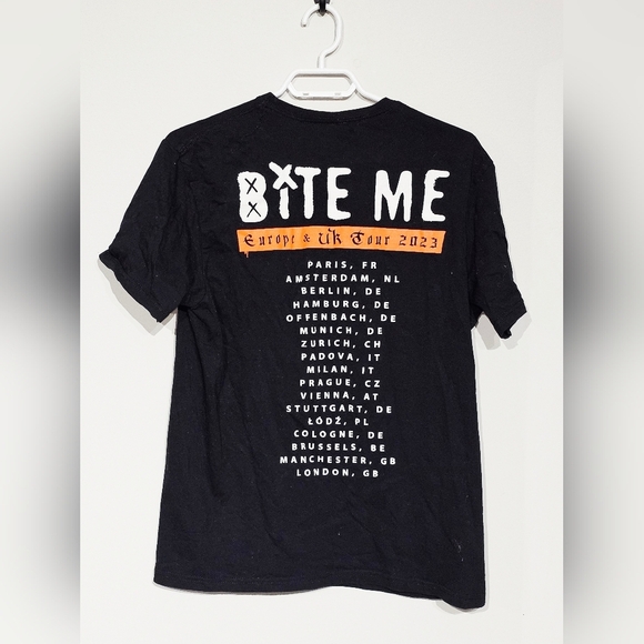 Avril Lavigne Bite Me Tour European Date Black Tee Shirt Size M - Picture 4 of 4